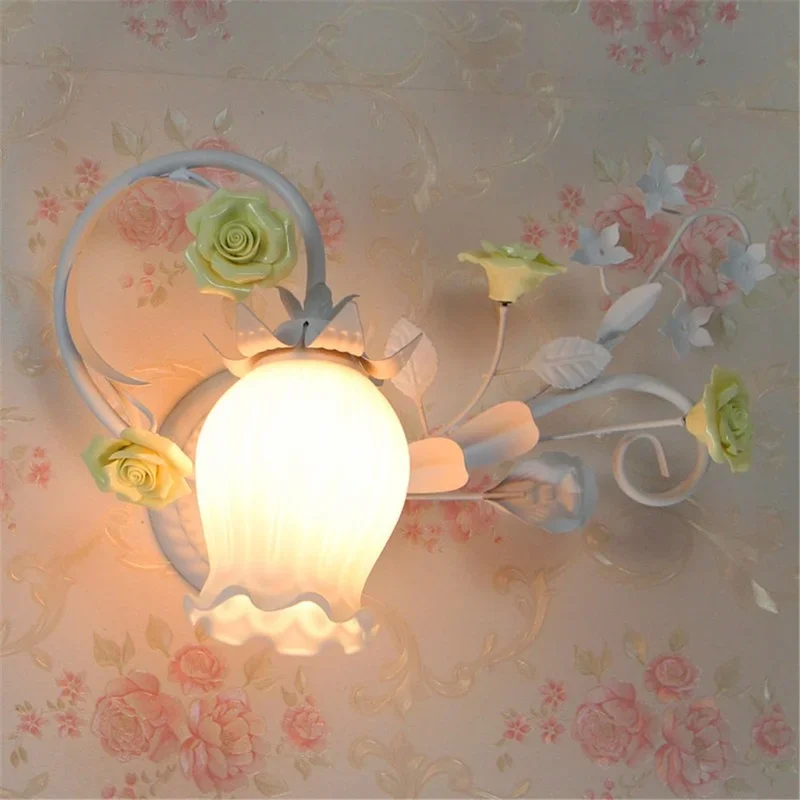 Modern Flower Wall Lamp European Pastoral style children's room bedroom Warm bedside lamp creative Princess girl Wall Lights
Modern Flower Wall Lamp European Pastoral style children's room bedroom Warm bedside lamp creative Princess girl Wall Lights