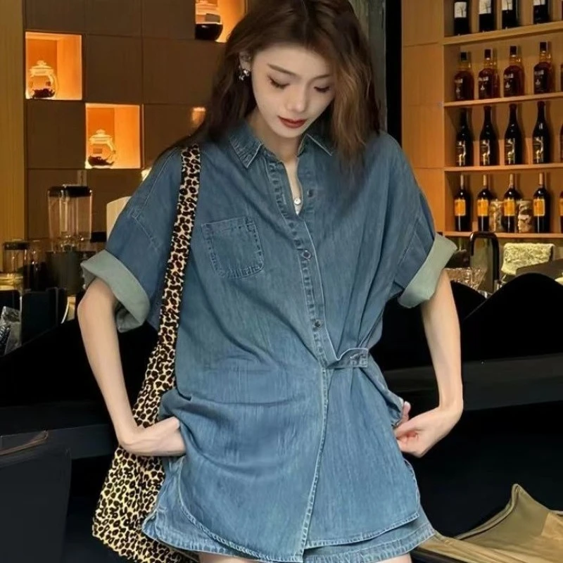 Women Summer Thin Denim Two Piece Set 2026 Trendy Arrival A And Sassy Cool Short Shorts Street Fashion High Quality Outfit
Women Summer Thin Denim Two Piece Set 2026 Trendy Arrival A And Sassy Cool Short Shorts Street Fashion High Quality Outfit