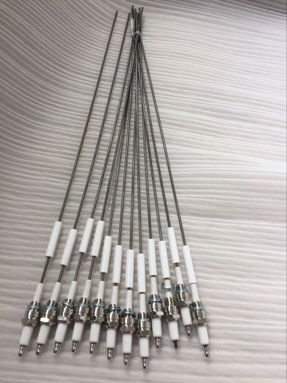 5pcs Burner ignition rod, ion rod L = 650MM thread M14 * 1.25 wire diameter 3MM
5pcs Burner ignition rod, ion rod L = 650MM thread M14 * 1.25 wire diameter 3MM