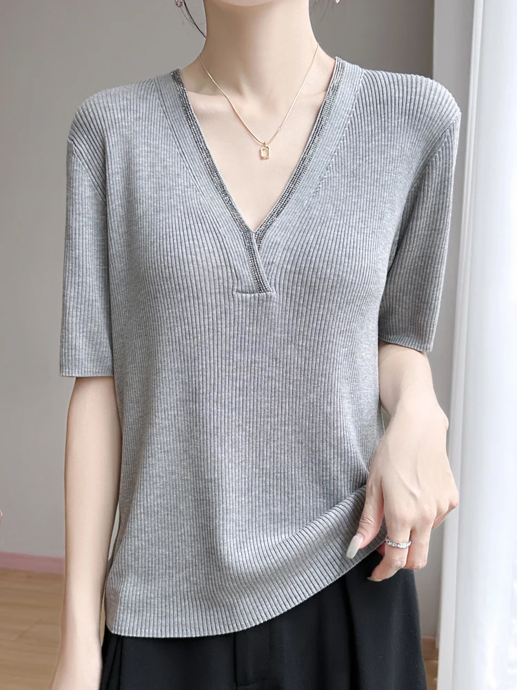 2025 New Summer Short Sleeve T-Shirt V-Neck T-Shirt Women's High Grade T-Shirt Fashion Comfortable Leisure High Elasticity Tops
2025 New Summer Short Sleeve T-Shirt V-Neck T-Shirt Women's High Grade T-Shirt Fashion Comfortable Leisure High Elasticity Tops