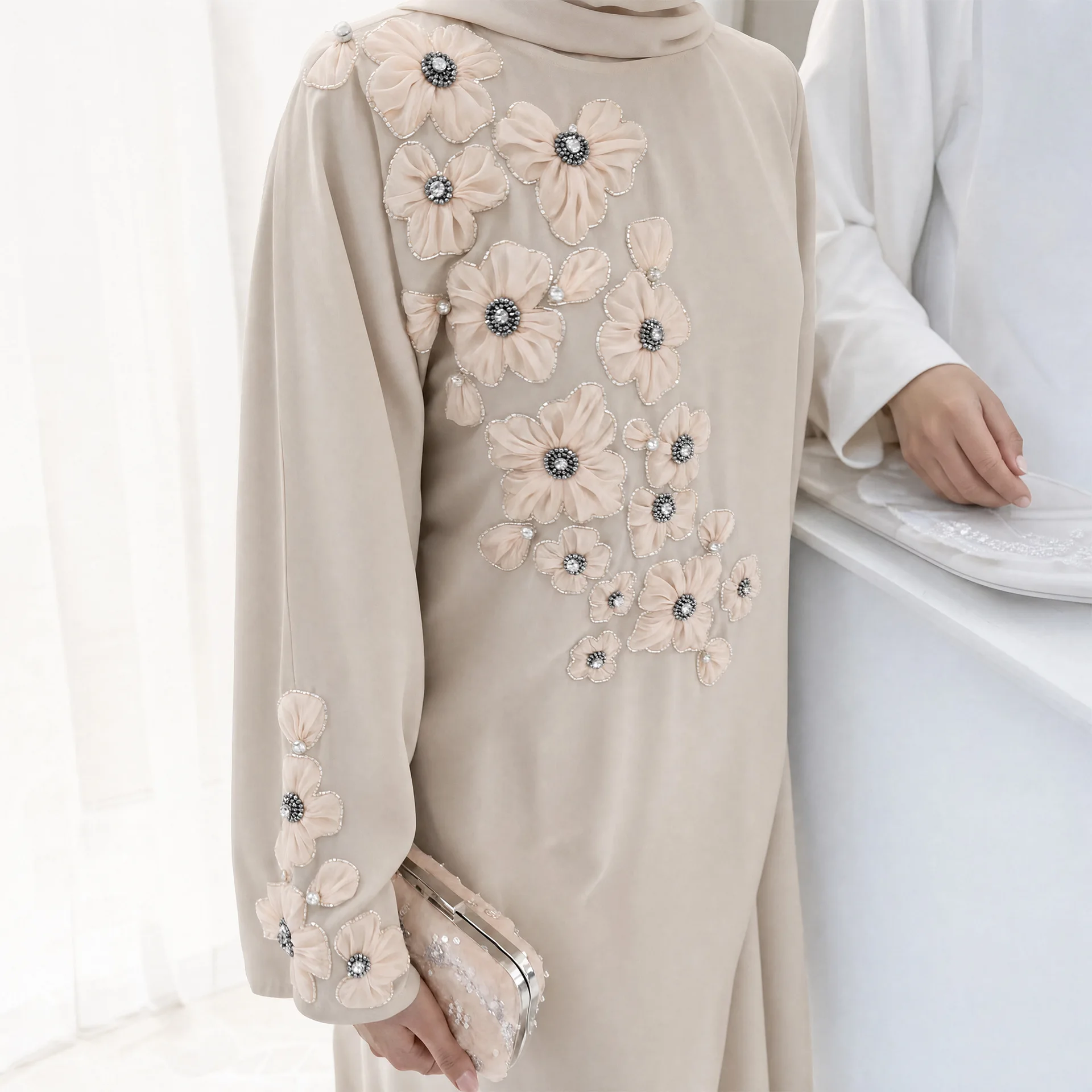 Beads Flower Abaya Dubai Kaftan Women Muslim Maxi Dress Ramadan Eid Islam Jalabiya Kebaya Caftan Marocain Femme Robe Vestidos
Beads Flower Abaya Dubai Kaftan Women Muslim Maxi Dress Ramadan Eid Islam Jalabiya Kebaya Caftan Marocain Femme Robe Vestidos