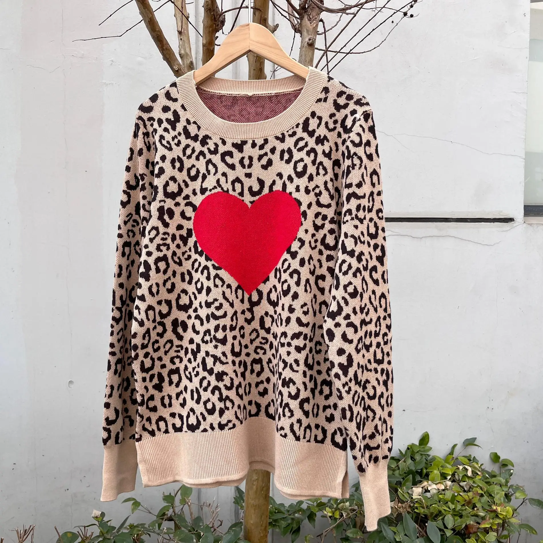 Love Heart Leopard Print Loose Fit round Ne Sweater Autumn Winter Slimming Base Layer irt Women's Faion Y2
Love Heart Leopard Print Loose Fit round Ne Sweater Autumn Winter Slimming Base Layer irt Women's Faion Y2