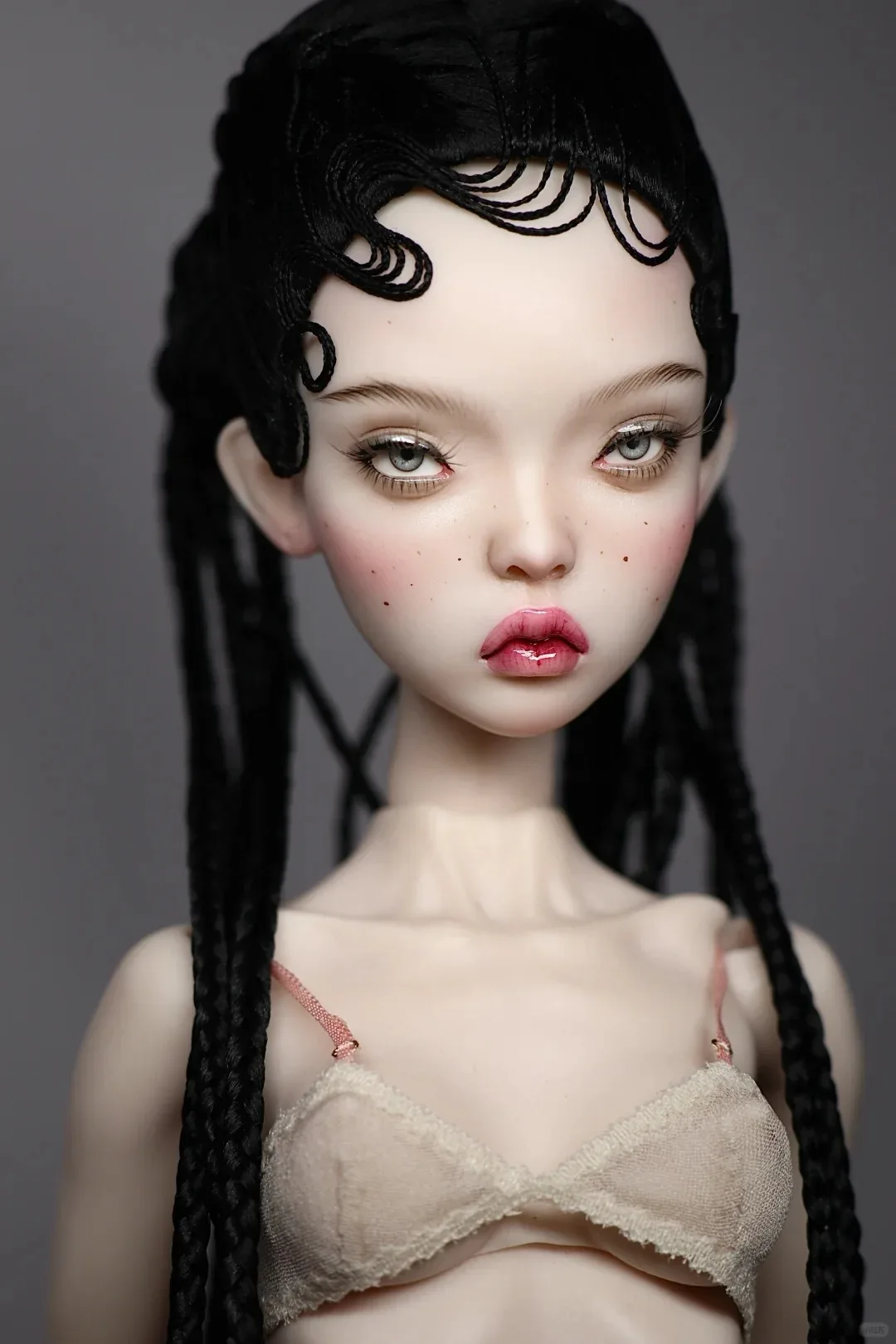 New SD BJD Doll 1/4 popovy Sisters owl girl model delicate make up movable joint doll new toys free shipping
New SD BJD Doll 1/4 popovy Sisters owl girl model delicate make up movable joint doll new toys free shipping
