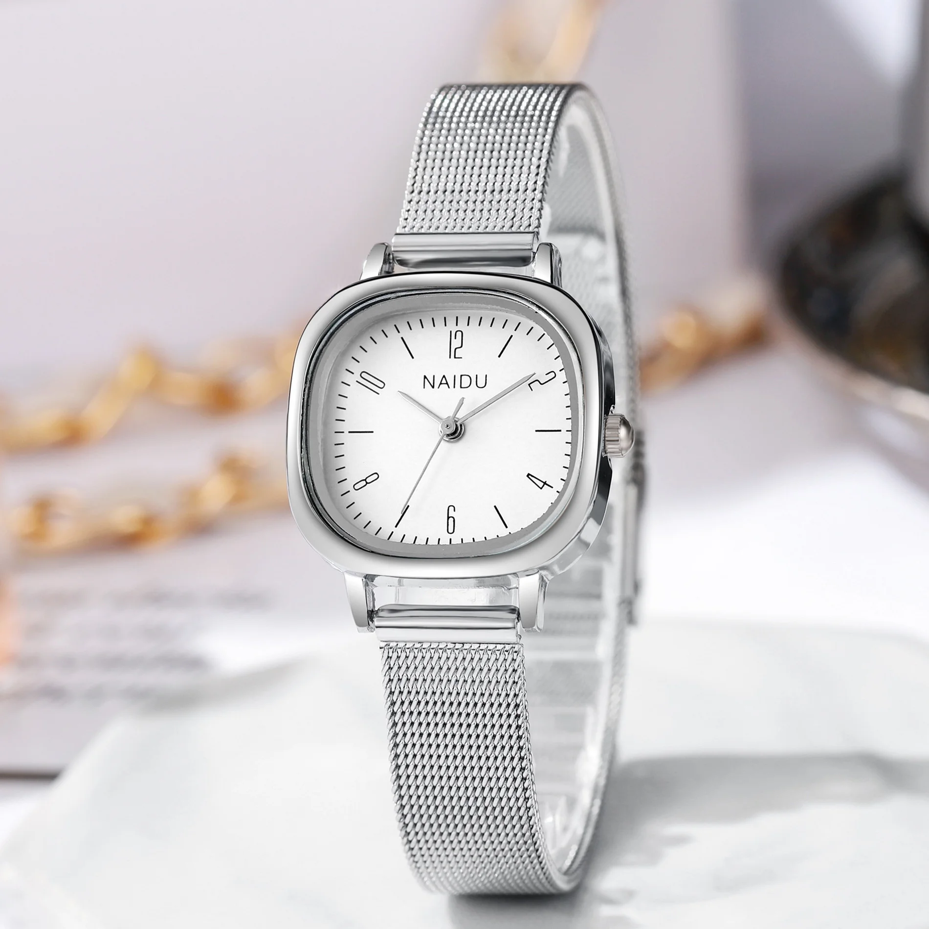 Fashion Korean mesh band ladies watch women's niche high-class feeling quartz watch
Fashion Korean mesh band ladies watch women's niche high-class feeling quartz watch