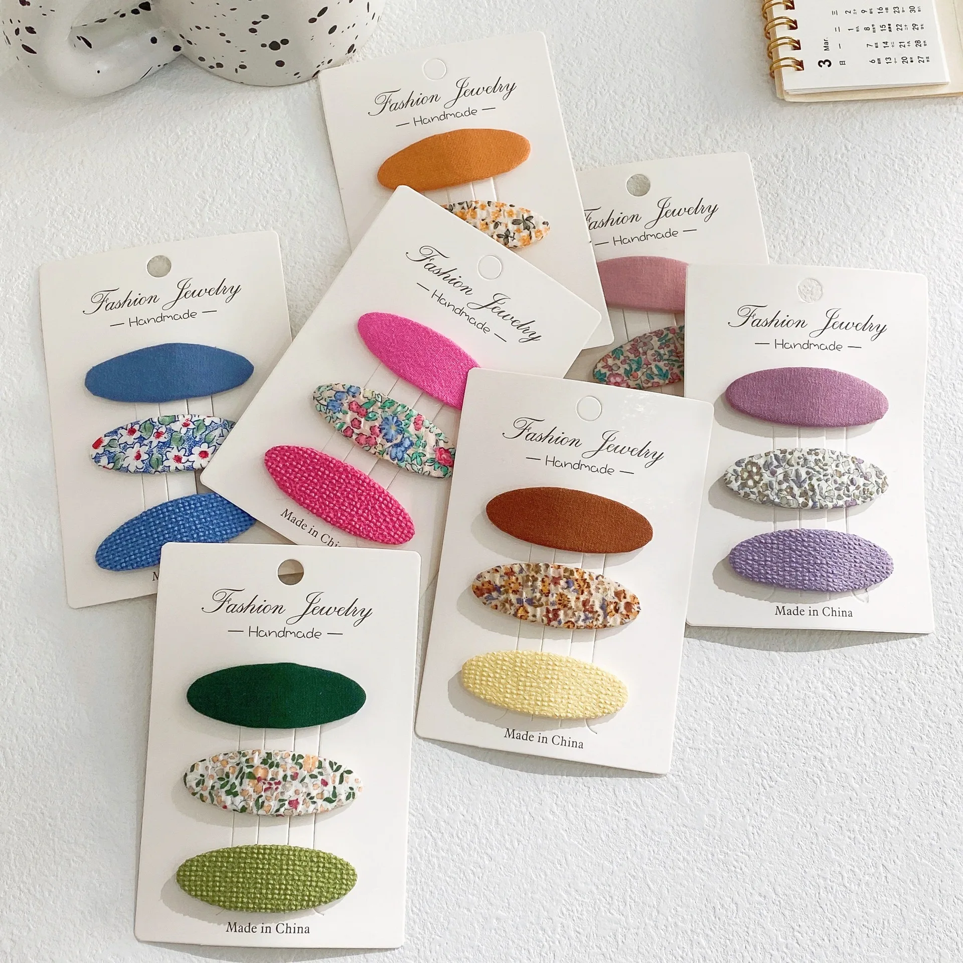 High Quality Oval Fabric Small Flower Hair Clip Candy Color Korean Style Mini Hair Clip for Teen Girls Vintage Daily Use
High Quality Oval Fabric Small Flower Hair Clip Candy Color Korean Style Mini Hair Clip for Teen Girls Vintage Daily Use