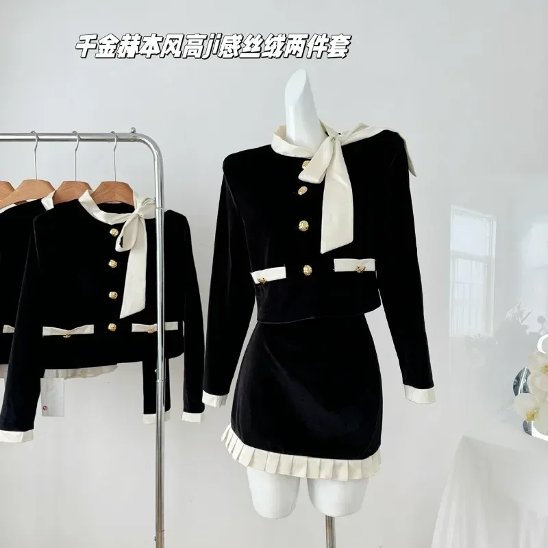 French Elegant Autumn Women Black Velvet Two Piece Skirt Sets Bow Tie O Neck Long Sleeve Jacket + High Waist A Line Mini Skirt
French Elegant Autumn Women Black Velvet Two Piece Skirt Sets Bow Tie O Neck Long Sleeve Jacket + High Waist A Line Mini Skirt
