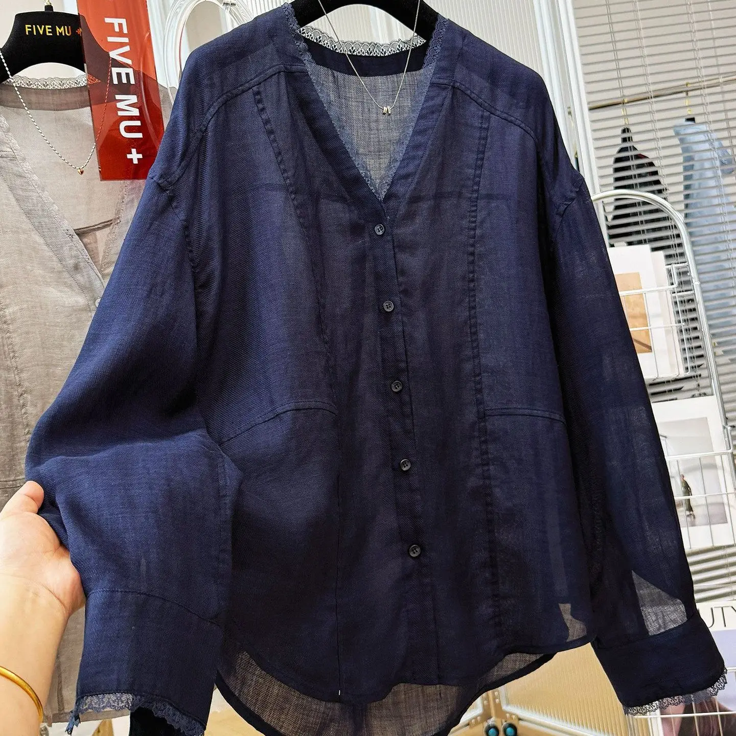 Loose Long Sleeve V-Neck Men's Shirt Summer New Korean Style Lace Trim Men's Loose Top Breathable Cool Sensation Polye...
Loose Long Sleeve V-Neck Men's Shirt Summer New Korean Style Lace Trim Men's Loose Top Breathable Cool Sensation Polye...