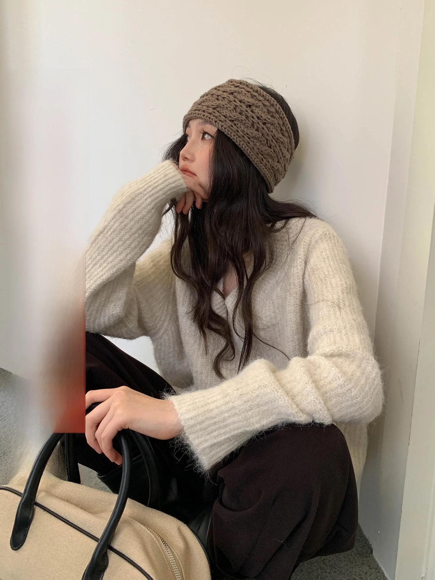 Loose Women's Knitwear V-Ne Sweater Winter Warm Thi Long Sve Soft French Sle Casual Lazy Sle Wool Blend Top
Loose Women's Knitwear V-Ne Sweater Winter Warm Thi Long Sve Soft French Sle Casual Lazy Sle Wool Blend Top