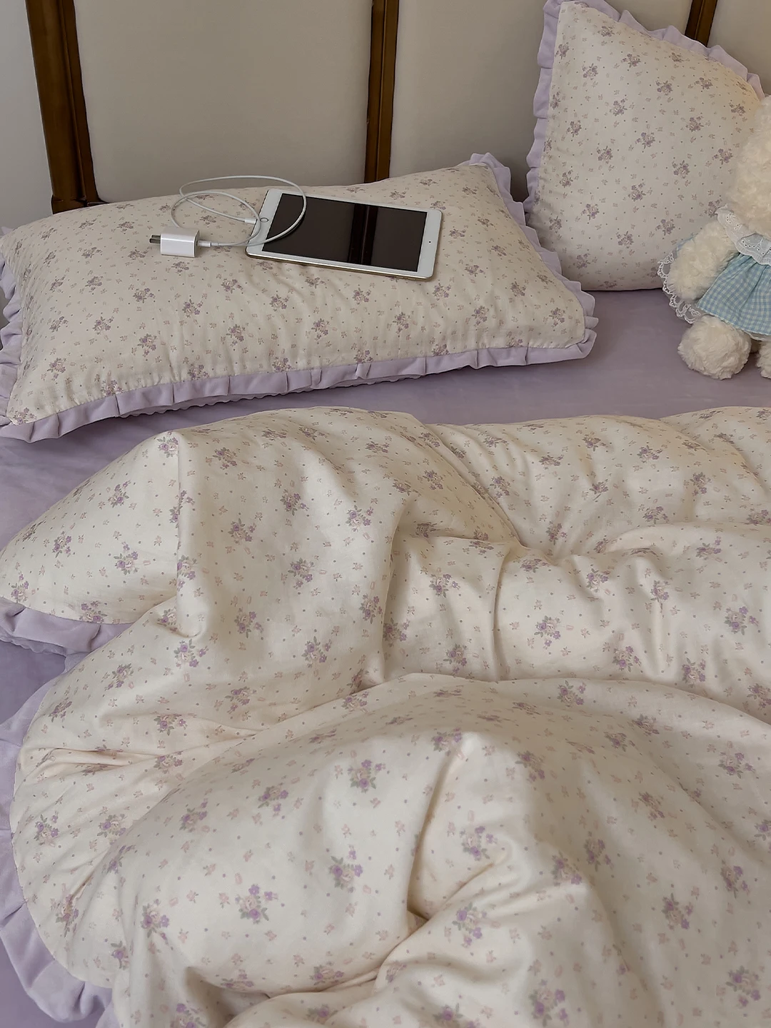 Winter A-Class Pure Cotton Fce Four-Piece Set Double Layered Warm High ammage Baby Velvet Milk Velvet Bedding Duvet Cover
Winter A-Class Pure Cotton Fce Four-Piece Set Double Layered Warm High ammage Baby Velvet Milk Velvet Bedding Duvet Cover