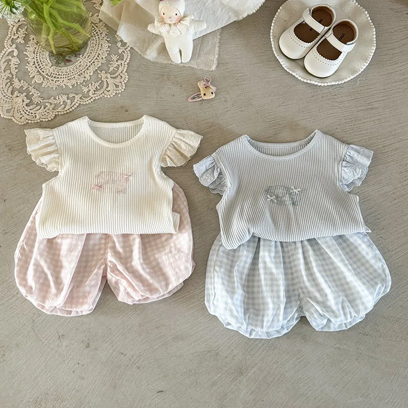 Girls Short Sleeved Pants Set Fashion Summer 2025 New Thin Cute Sweet Short Sleeve T-shirt Checkered Casual Pants Two Piece Set
Girls Short Sleeved Pants Set Fashion Summer 2025 New Thin Cute Sweet Short Sleeve T-shirt Checkered Casual Pants Two Piece Set