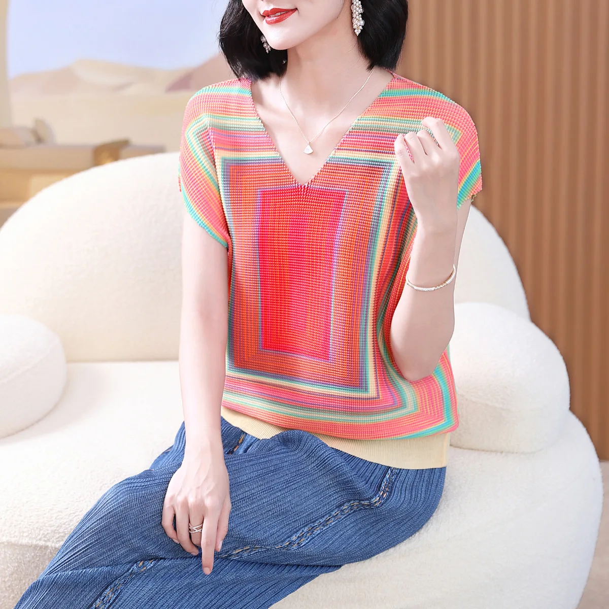 Miyake Women V-Neck Printed Pleated Top 2026 Summer New Arrival High-Quality Short-Sleeved Loose-Fit Plus Size Slimming T-Shirt
Miyake Women V-Neck Printed Pleated Top 2026 Summer New Arrival High-Quality Short-Sleeved Loose-Fit Plus Size Slimming T-Shirt