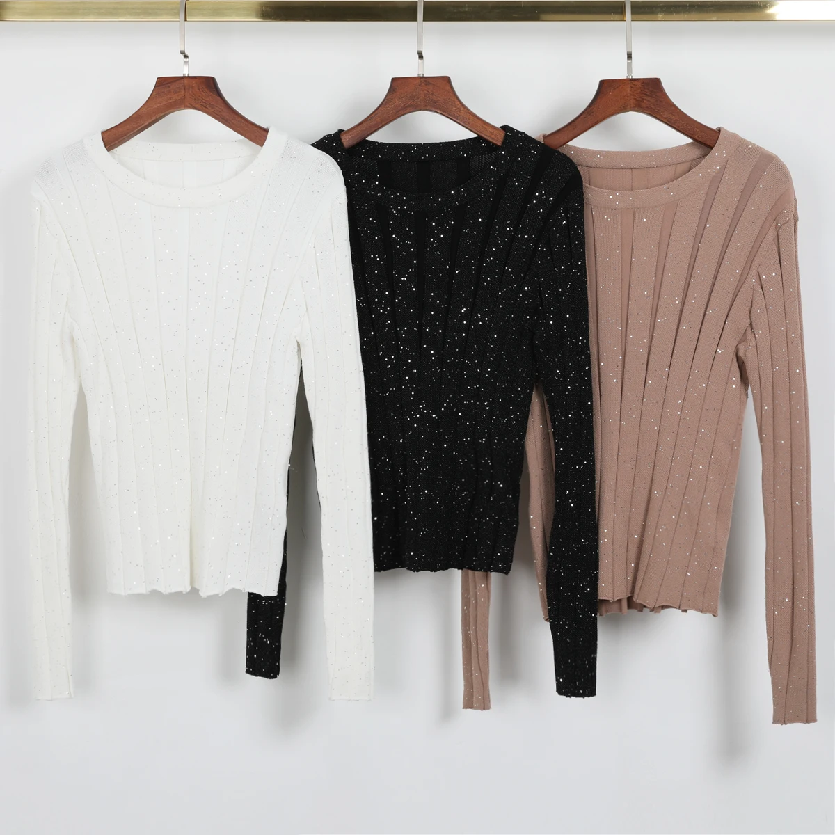 2684 Spring and Autumn New Sweater Fashion Classic High Quality Long Sleeve Top Elastic Knitted Women's Hoodie
2684 Spring and Autumn New Sweater Fashion Classic High Quality Long Sleeve Top Elastic Knitted Women's Hoodie