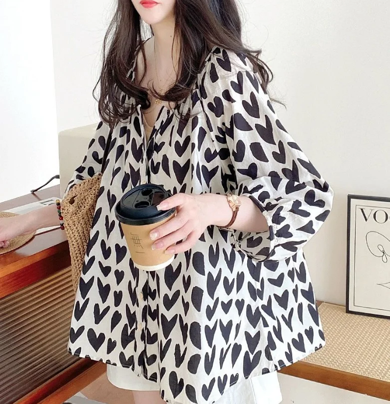 Summer Large Size Women's Clothing Commuter Loose V-Neck Lantern Sleeve Love Shirt
Summer Large Size Women's Clothing Commuter Loose V-Neck Lantern Sleeve Love Shirt
