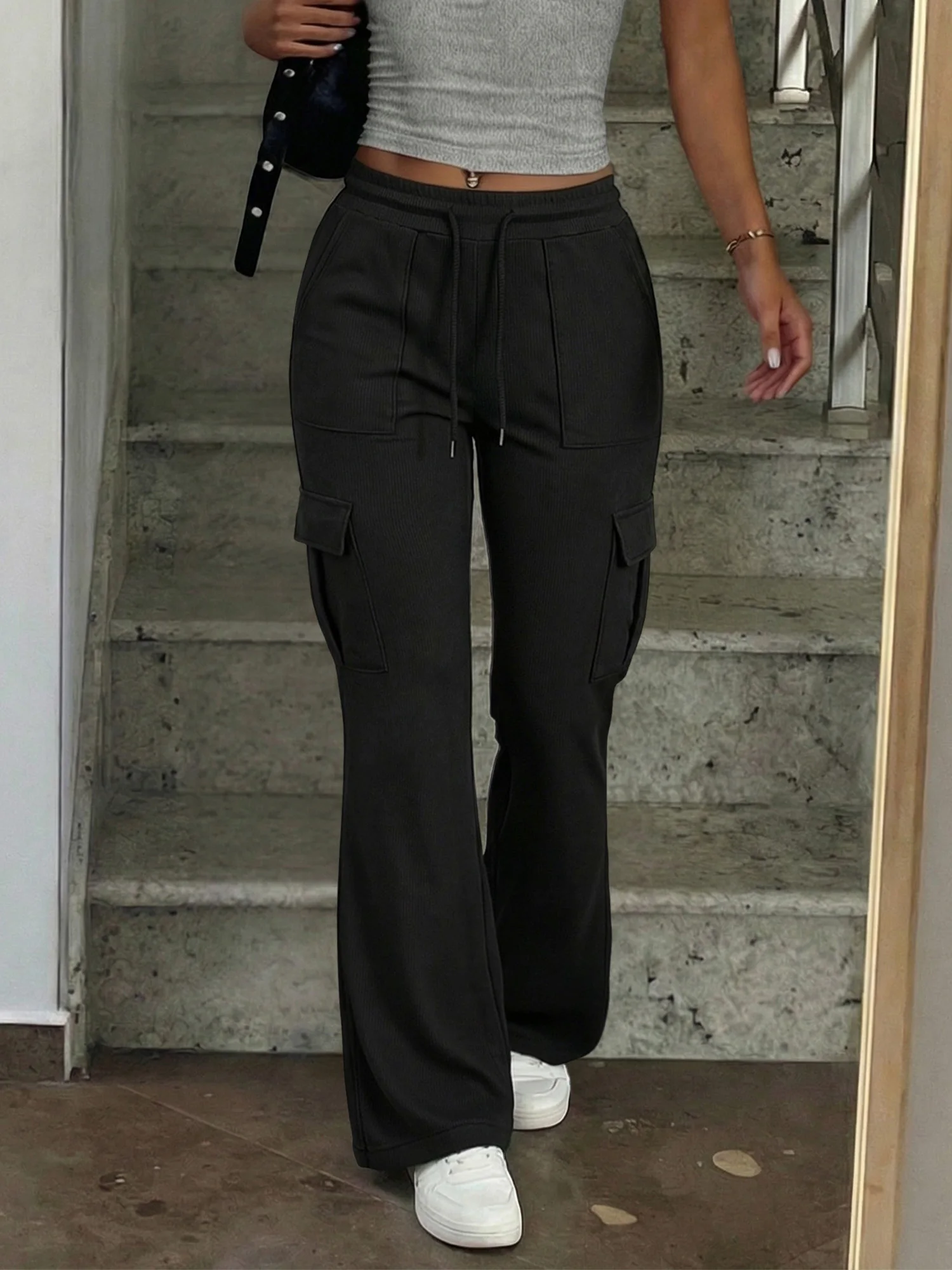 2026 New Arrival Ribbed Knit Bootcut Cargo Pants, Elastic Waist High Waist Casual Pants for Women Streetwear
2026 New Arrival Ribbed Knit Bootcut Cargo Pants, Elastic Waist High Waist Casual Pants for Women Streetwear