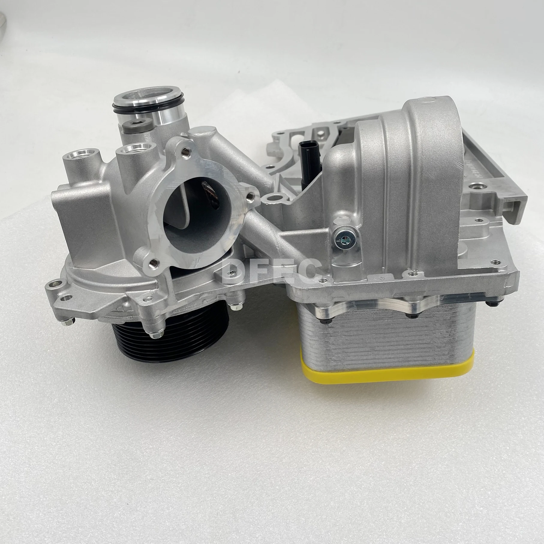 Original ISF2.8 Diesel Engine Transmission Oil Cooler Assembly 5670418 5318533 
Original ISF2.8 Diesel Engine Transmission Oil Cooler Assembly 5670418 5318533