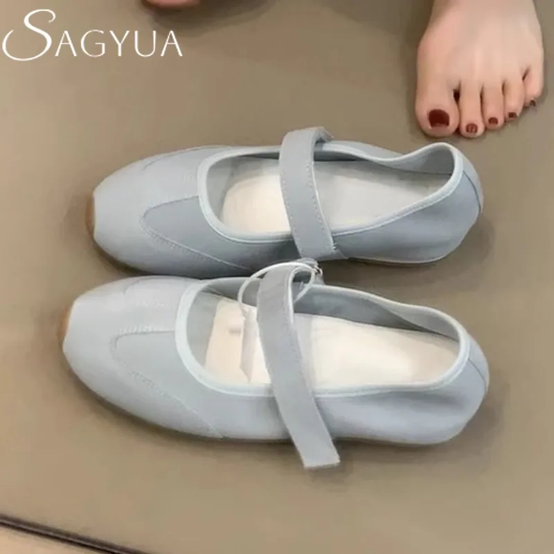 Marie Janes Flats Shoes Ballet Women Sandals Casual Sneakers Loafers Summer 2025 Trend Shallow Dress Sport Comfort Zapatos Mujer
Marie Janes Flats Shoes Ballet Women Sandals Casual Sneakers Loafers Summer 2025 Trend Shallow Dress Sport Comfort Zapatos Mujer