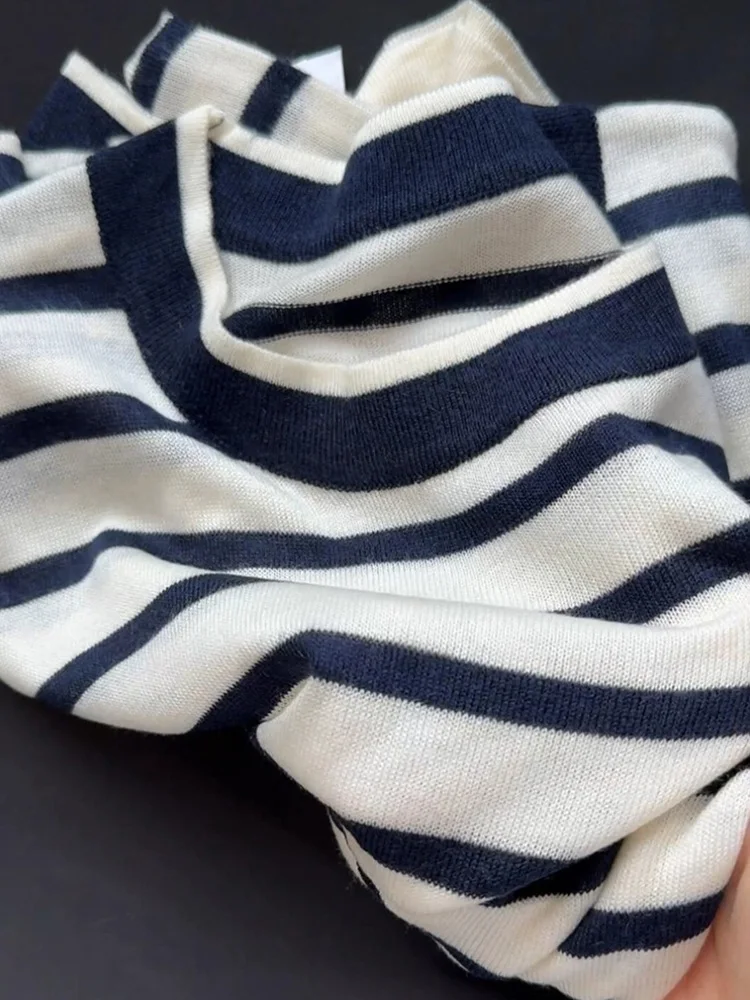 Summer Casual Versatile Short Sleeve Knitted Shirt Korean Style Minimalist Color Block Stripe Design Sensation Women's Top
Summer Casual Versatile Short Sleeve Knitted Shirt Korean Style Minimalist Color Block Stripe Design Sensation Women's Top