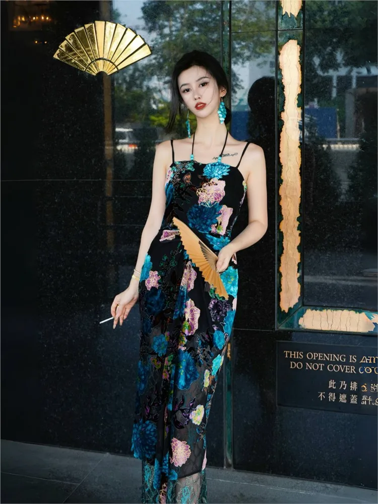 Новый комплект кардигана с эмалью в китайском стиле и резным цветком, золотой бархат, платье с лямкой на бретельках
Новый комплект кардигана с эмалью в китайском стиле и резным цветком, золотой бархат, платье с лямкой на бретельках