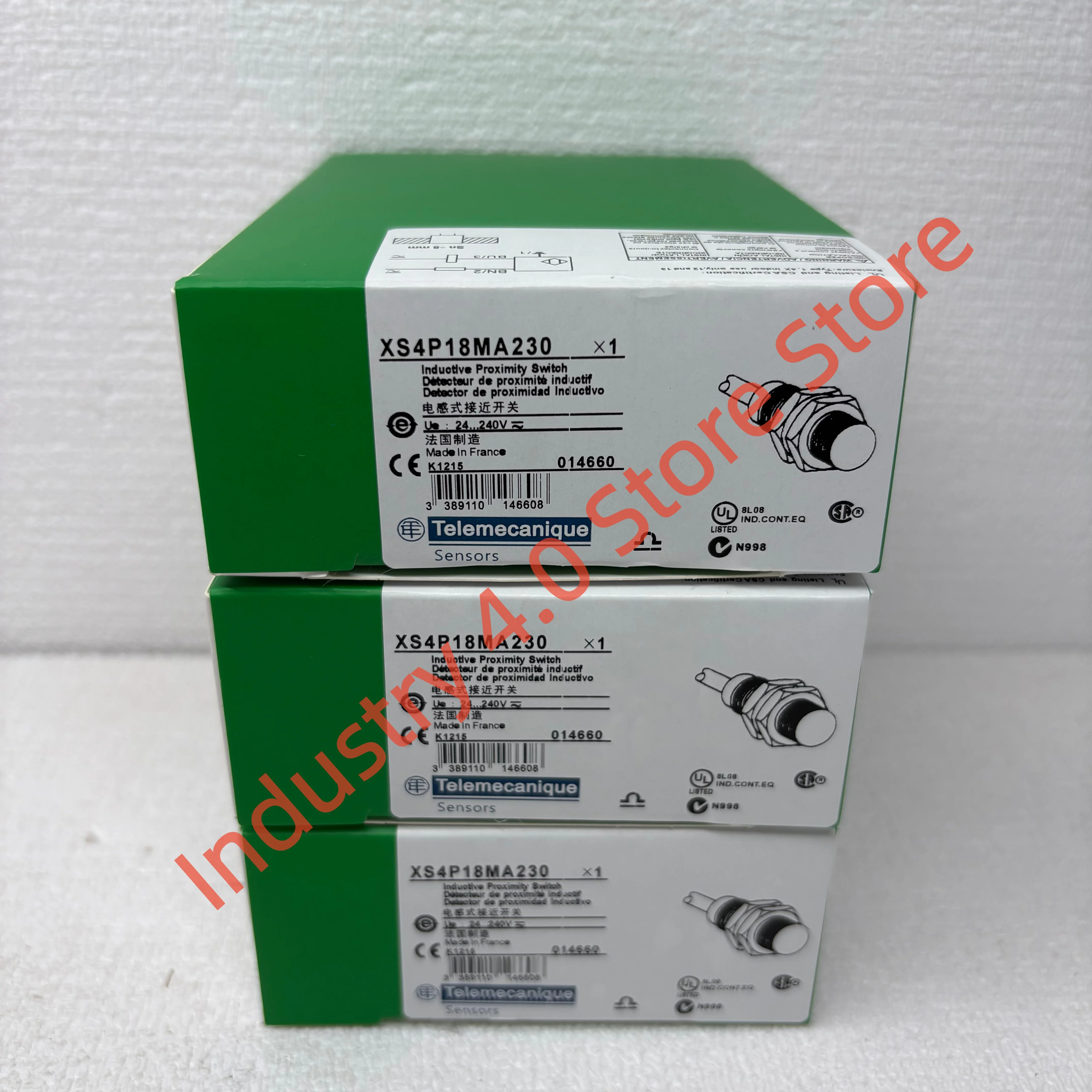 New in box XS4P18MA230 proximity switch
New in box XS4P18MA230 proximity switch