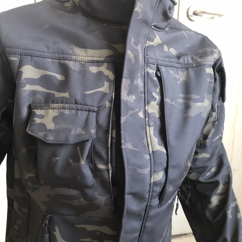 Short jacket outdoor soft shell jacket windproof and splash proof stand up collar MCBK camouflage
Short jacket outdoor soft shell jacket windproof and splash proof stand up collar MCBK camouflage