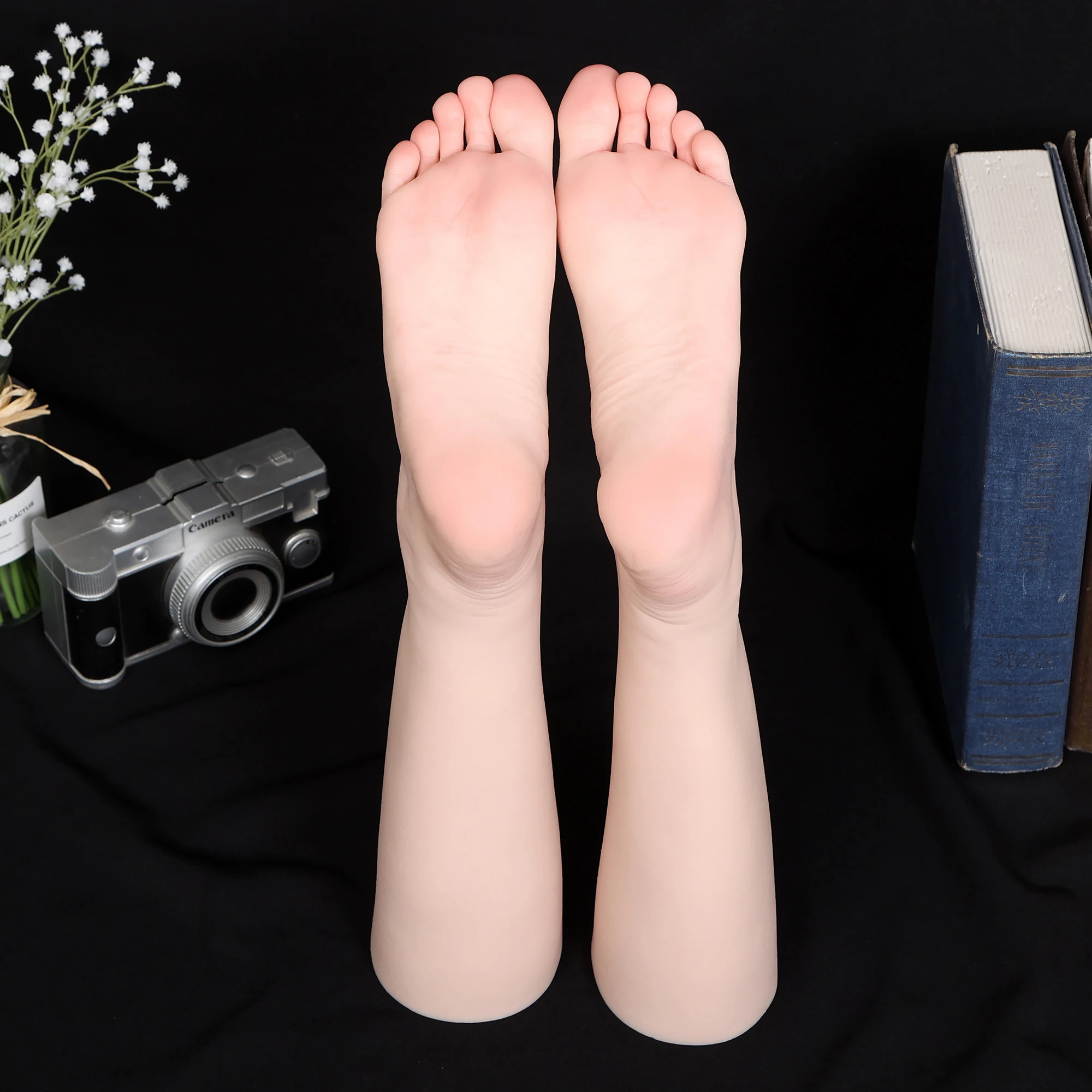 High Simulation Female Foot Model Silicone Fake Manicure Mannequin Feet JDWTA Lower Leg Bare Toes Shoes Display Props Salon Art
High Simulation Female Foot Model Silicone Fake Manicure Mannequin Feet JDWTA Lower Leg Bare Toes Shoes Display Props Salon Art