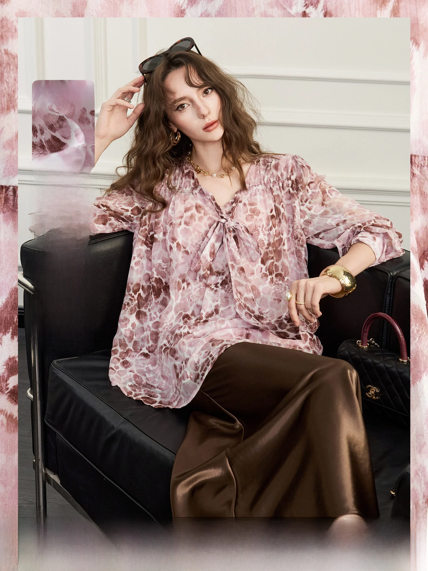 Commuting Ink Texture Chiffon Tie Ne Women's irt Spring Upper Polyester Fiber Loose Fit Long Sve V-ne Breathable
Commuting Ink Texture Chiffon Tie Ne Women's irt Spring Upper Polyester Fiber Loose Fit Long Sve V-ne Breathable