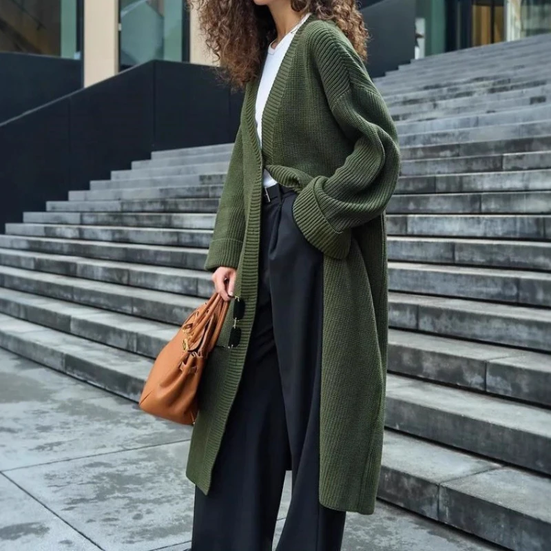 Autumn and Winter Women's Extended Cardigan Knitted Sweater Solid Color Casual Loose Jacket Sweater 
Autumn and Winter Women's Extended Cardigan Knitted Sweater Solid Color Casual Loose Jacket Sweater