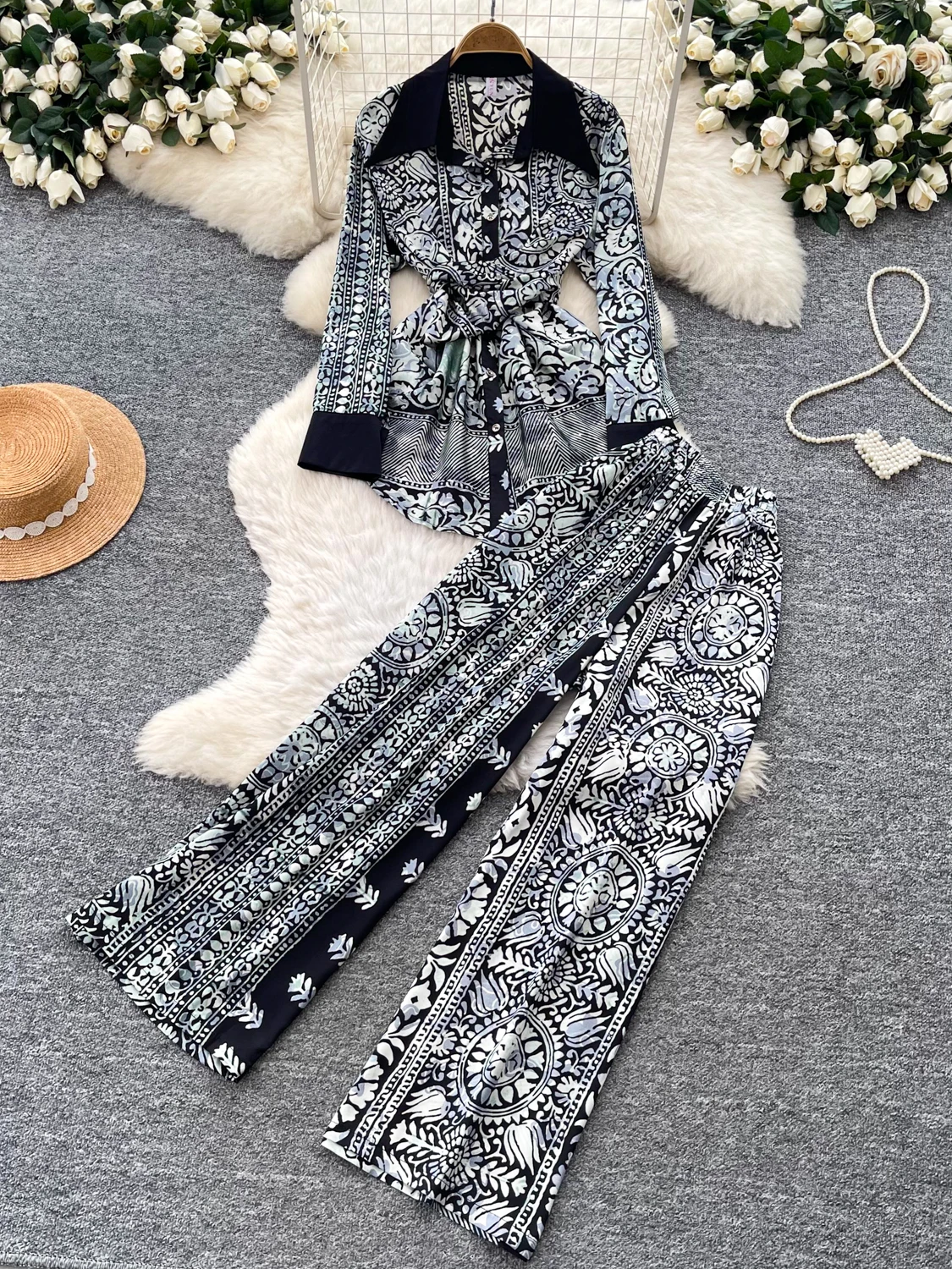 Business Casual Floral Print Slim Fit Two Piece Set Women's Autumn Commute Waist Cinched Wide Leg Pants Ensemble
Business Casual Floral Print Slim Fit Two Piece Set Women's Autumn Commute Waist Cinched Wide Leg Pants Ensemble