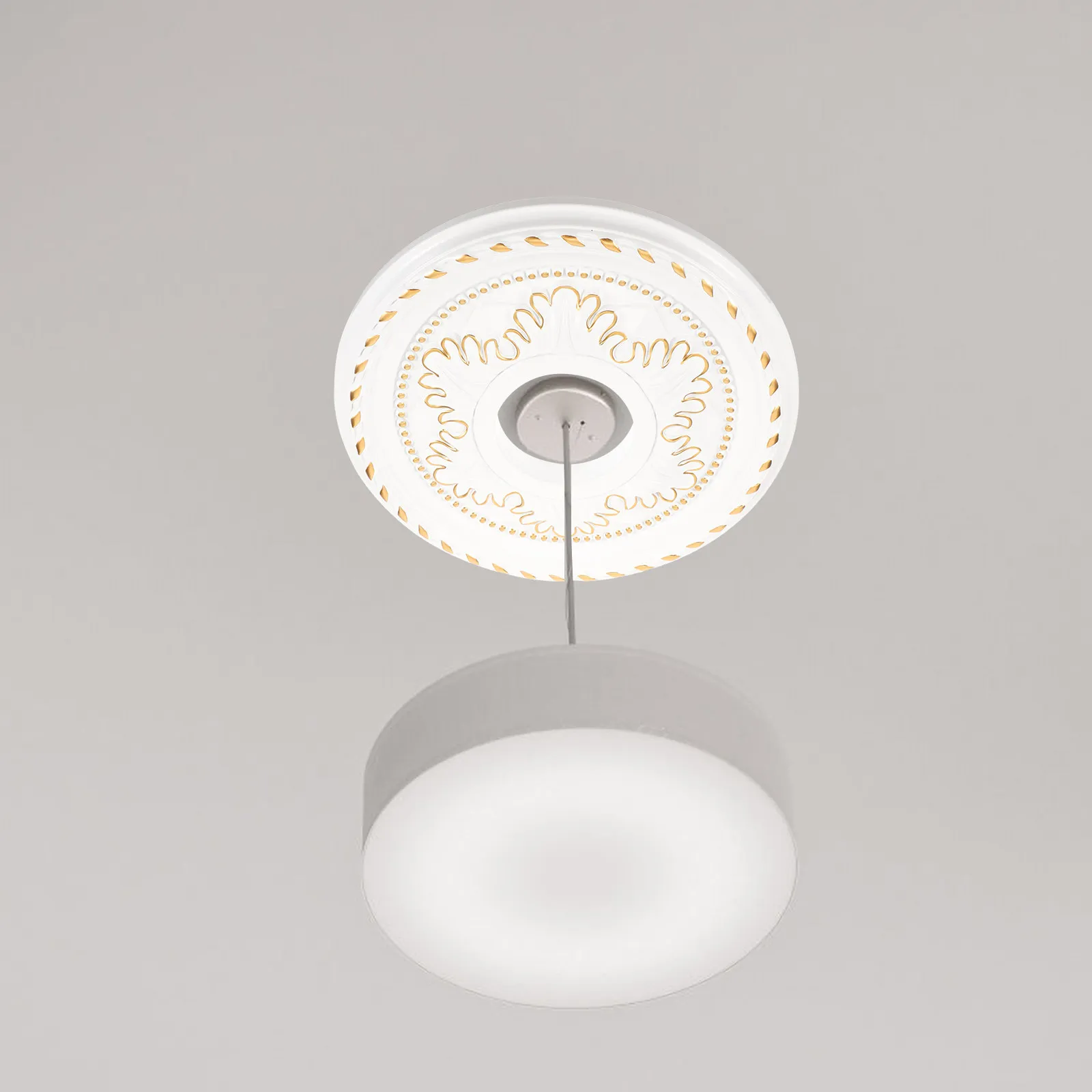 1 Unit Elegant Ceiling Medallion for Light Fixture Enhanced Home Decor Design Resistant to Impact Aging Ceiling Medallion Ring
1 Unit Elegant Ceiling Medallion for Light Fixture Enhanced Home Decor Design Resistant to Impact Aging Ceiling Medallion Ring