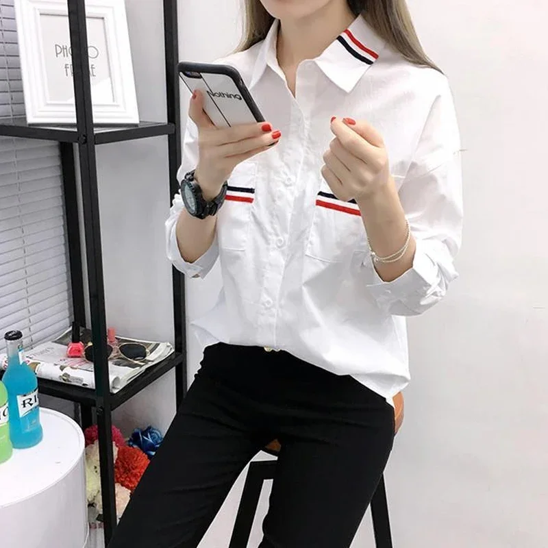 Long Sleeve Loose Turn-down Collar Spring Summer Business Casual Patchwork Pockets Solid Simplicity Blouses Women's Clothing
Long Sleeve Loose Turn-down Collar Spring Summer Business Casual Patchwork Pockets Solid Simplicity Blouses Women's Clothing