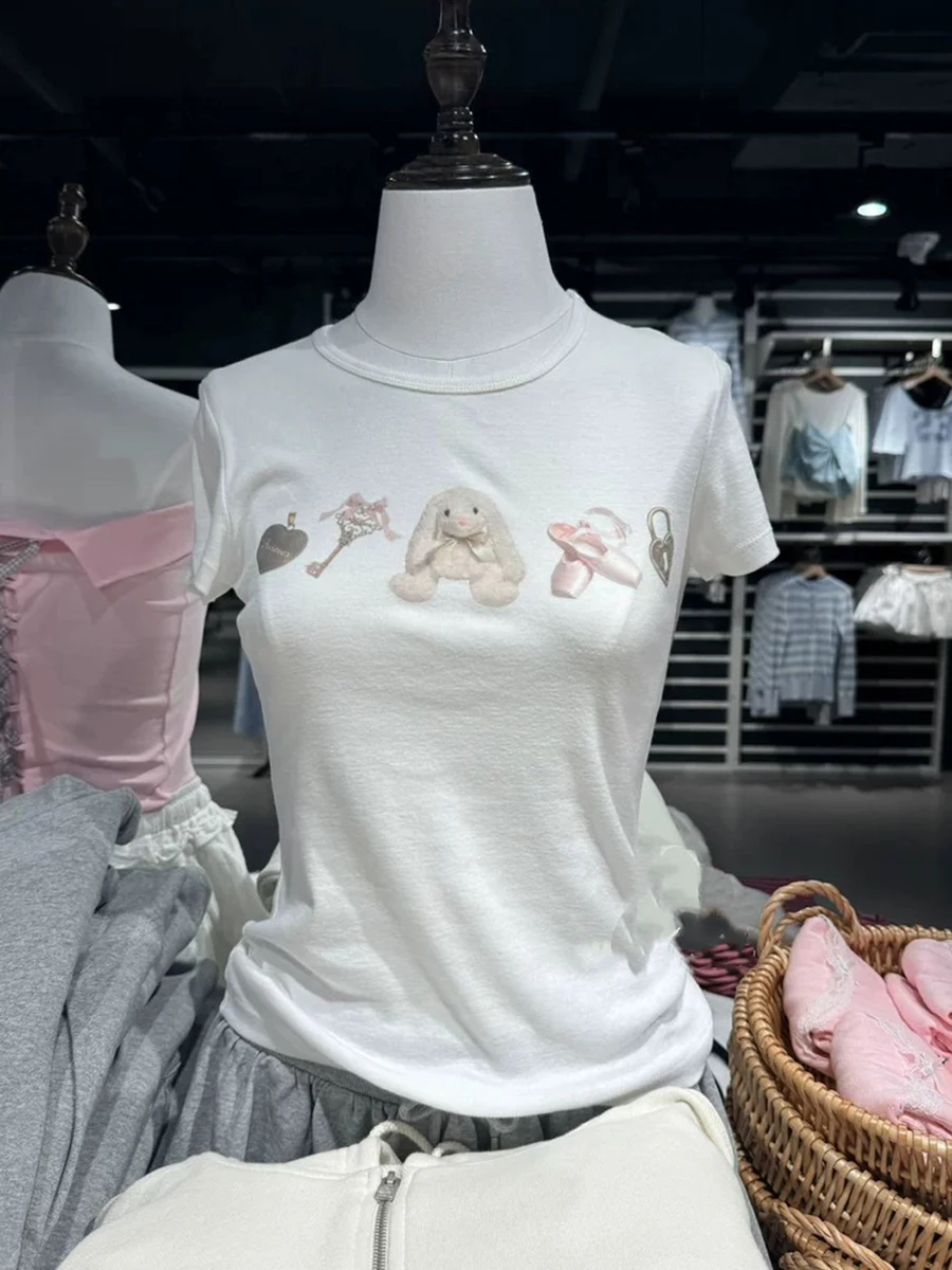 Bunny Print White Slim T-shirt Women Summer O Neck Cotton Short Sleeve T-shirts New Sweet Cute Cartoon Graphic Tees Y2k Crop Top
Bunny Print White Slim T-shirt Women Summer O Neck Cotton Short Sleeve T-shirts New Sweet Cute Cartoon Graphic Tees Y2k Crop Top