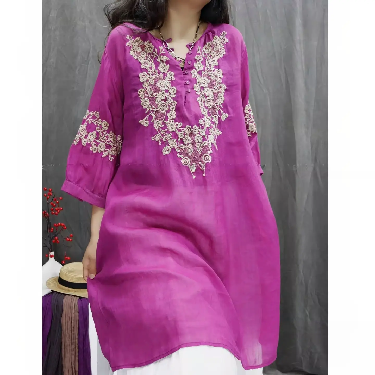 Slimming Effectiveness Large Size Women's Cotton Linen Base Shirt Embroidered Mid-Length T-Shirt Spring Summer New Style
Slimming Effectiveness Large Size Women's Cotton Linen Base Shirt Embroidered Mid-Length T-Shirt Spring Summer New Style