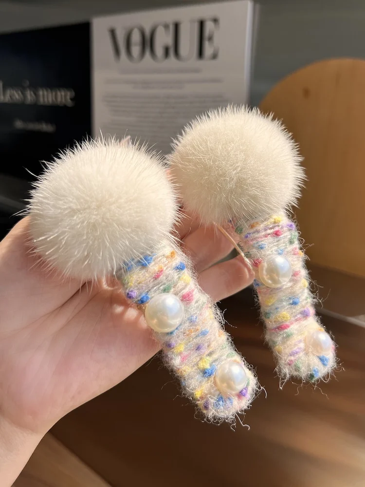 2025 Real Natural Mink Ball Barrettes Hairpin Back Temperament Clip Hair Accessories Plush Headwear Hair Grab
2025 Real Natural Mink Ball Barrettes Hairpin Back Temperament Clip Hair Accessories Plush Headwear Hair Grab