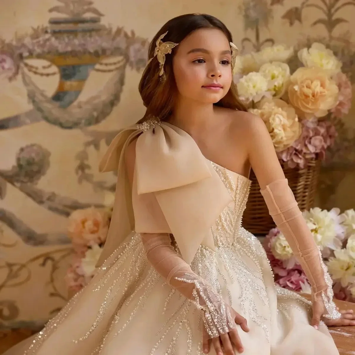 Elegant One Shoulder with Bow Custom Flower Girl Dress for Wedding Beading Floor Lenght Kids Birthday Party First Communion Gown
Elegant One Shoulder with Bow Custom Flower Girl Dress for Wedding Beading Floor Lenght Kids Birthday Party First Communion Gown