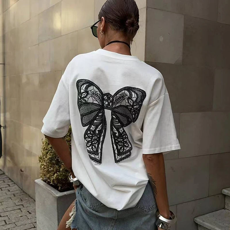 2026 Summer Women Vintage Black Bow Print T-shirt Casual Loose O-neck Short Sleeve Cotton Tee Retro Streetwear Tops
2026 Summer Women Vintage Black Bow Print T-shirt Casual Loose O-neck Short Sleeve Cotton Tee Retro Streetwear Tops