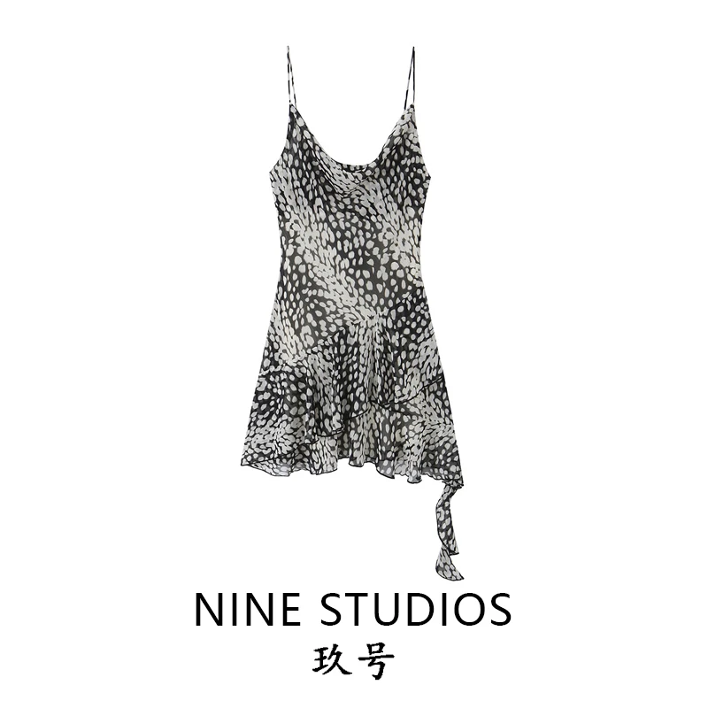 Asymmetric Print Dress Strapless Short Skirt Women's Fashion Summer Citywalk Slim Fit A-Line Skirt Polyester Fabric
Asymmetric Print Dress Strapless Short Skirt Women's Fashion Summer Citywalk Slim Fit A-Line Skirt Polyester Fabric
