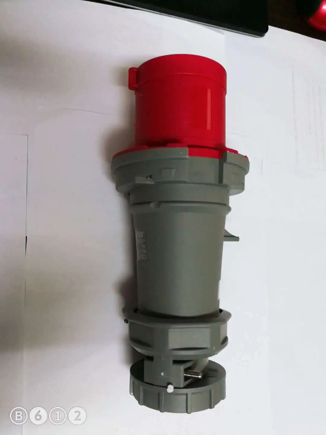 Промышленная водонепроницаемая розетка Type-6501 63A 5P Мобильная розетка IP44 380 В
Промышленная водонепроницаемая розетка Type-6501 63A 5P Мобильная розетка IP44 380 В
