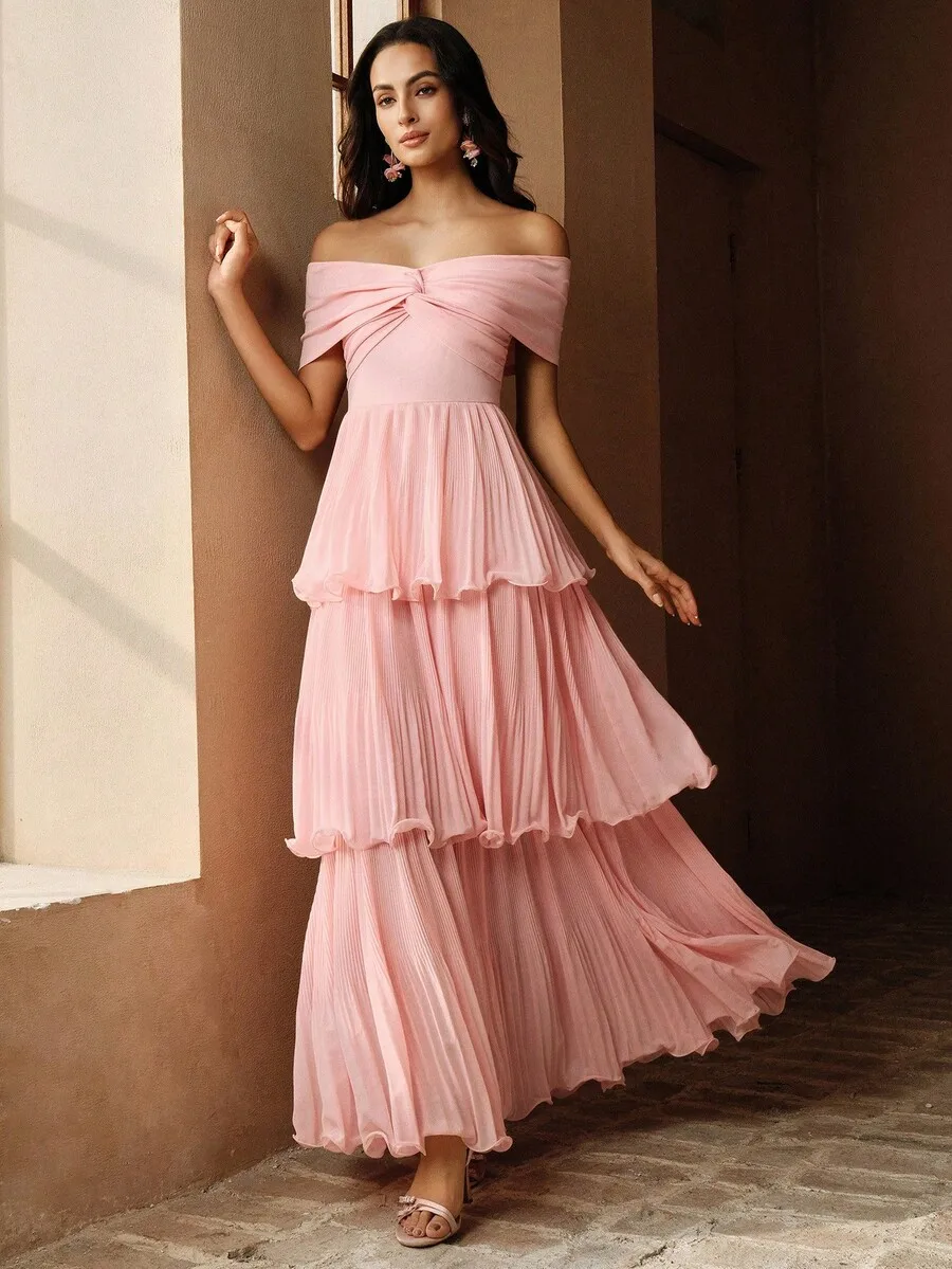 Off Shoulder Elegant Pleated Long Dress For Women Spring Summer New Arrival
Off Shoulder Elegant Pleated Long Dress For Women Spring Summer New Arrival