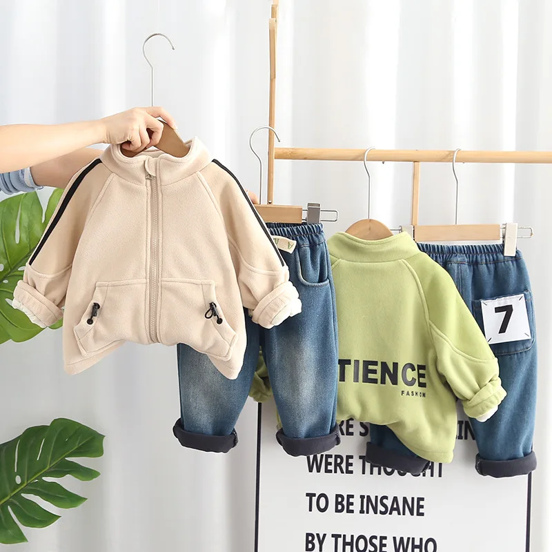 Boys' Suit Winter Clothing for Boys Aged 1-5 Warm Style Fleece Jacket and Jeans Combination Set Fashion Children's Clothing
Boys' Suit Winter Clothing for Boys Aged 1-5 Warm Style Fleece Jacket and Jeans Combination Set Fashion Children's Clothing