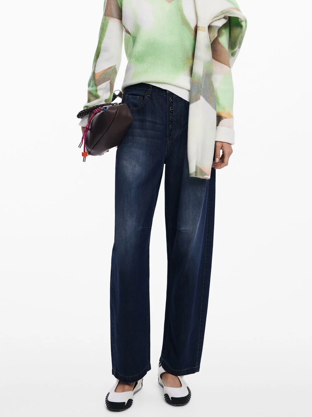 Свободные женские джинсы, повседневные брюки с высокой талией, широкими штанинами, из хлопкового денима, удобные, для роста от 65 см и выше.
Свободные женские джинсы, повседневные брюки с высокой талией, широкими штанинами, из хлопкового денима, удобные, для роста от 65 см и выше.