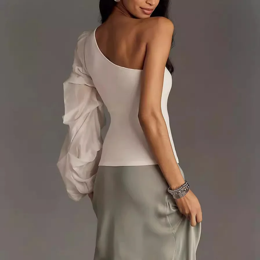 2024 Spring/Summer New One Shoulder Design Mesh Spliced Street Style Irregular T-Shirt For Women
2024 Spring/Summer New One Shoulder Design Mesh Spliced Street Style Irregular T-Shirt For Women
