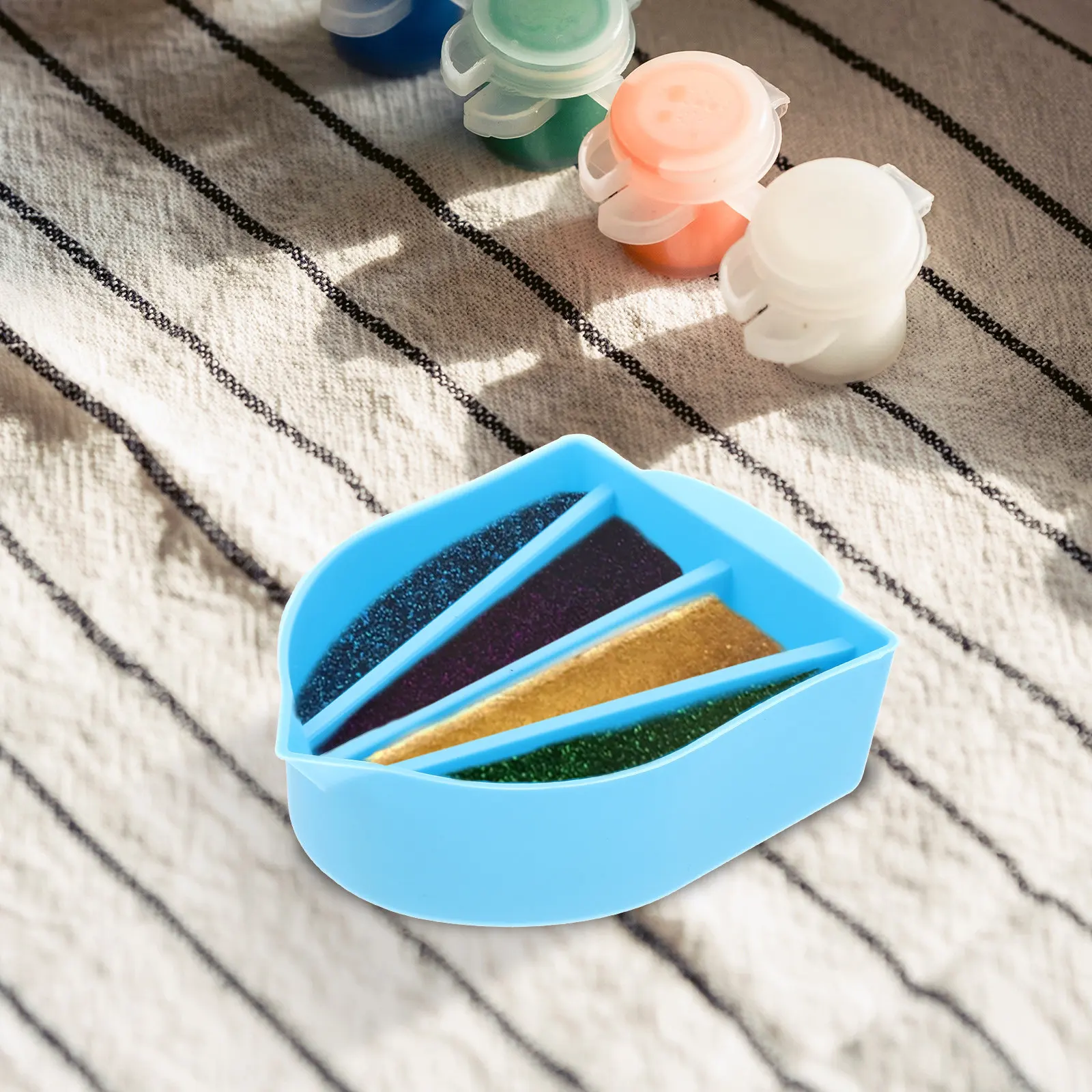 Silicone Epoxy Mixing Cup DIY Craft Supply for Resin Art Jewelry Pendants Earrings Nonstick Easy Clean Multi-Purpose Pigment
Silicone Epoxy Mixing Cup DIY Craft Supply for Resin Art Jewelry Pendants Earrings Nonstick Easy Clean Multi-Purpose Pigment