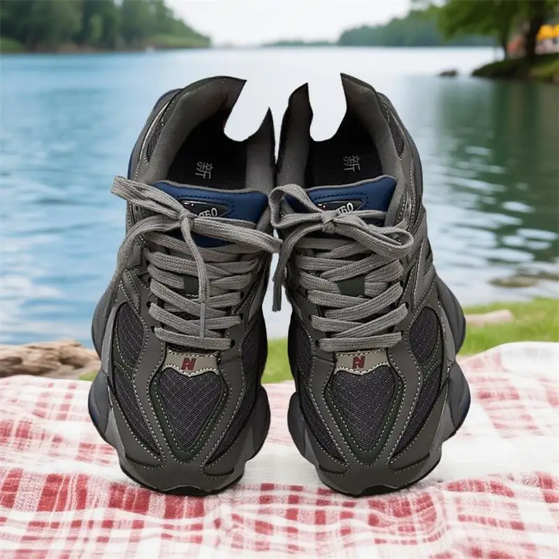 Waterproof Slip-ResistantShock - absorbing running shoes, tech midsole, good for running
Waterproof Slip-ResistantShock - absorbing running shoes, tech midsole, good for running