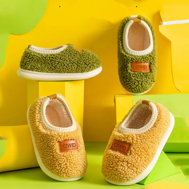 Autumn Winter Children'S Cute Flat Plush Slippers Soft Sole Non-Slip Warm Indoor Home Cotton Shoes Christmas Gifts
Autumn Winter Children'S Cute Flat Plush Slippers Soft Sole Non-Slip Warm Indoor Home Cotton Shoes Christmas Gifts