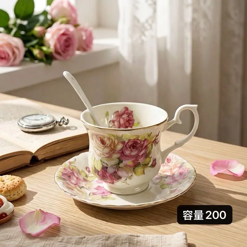 European style vintage floral coffee cup, plate, gold edged afternoon tea, ceramic cup, palace tea set
European style vintage floral coffee cup, plate, gold edged afternoon tea, ceramic cup, palace tea set