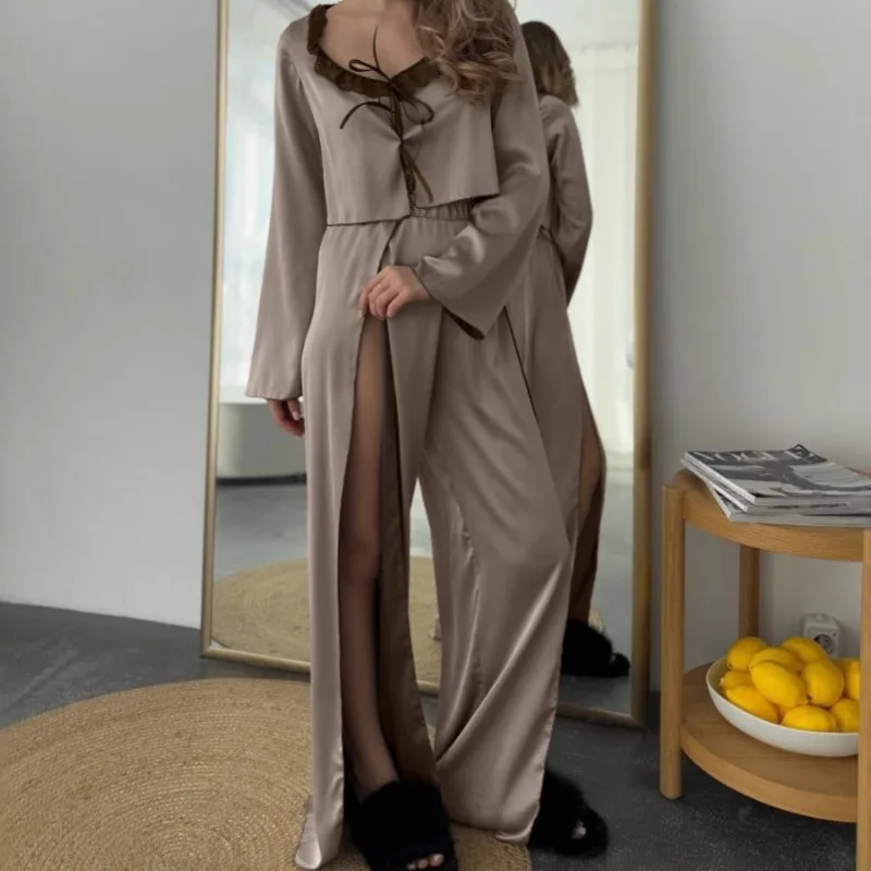 2026 Women's Loungewear Set New Brown Satin Long Sleeved Pajamas Loose Trousers Autumn European American Style L Size
2026 Women's Loungewear Set New Brown Satin Long Sleeved Pajamas Loose Trousers Autumn European American Style L Size