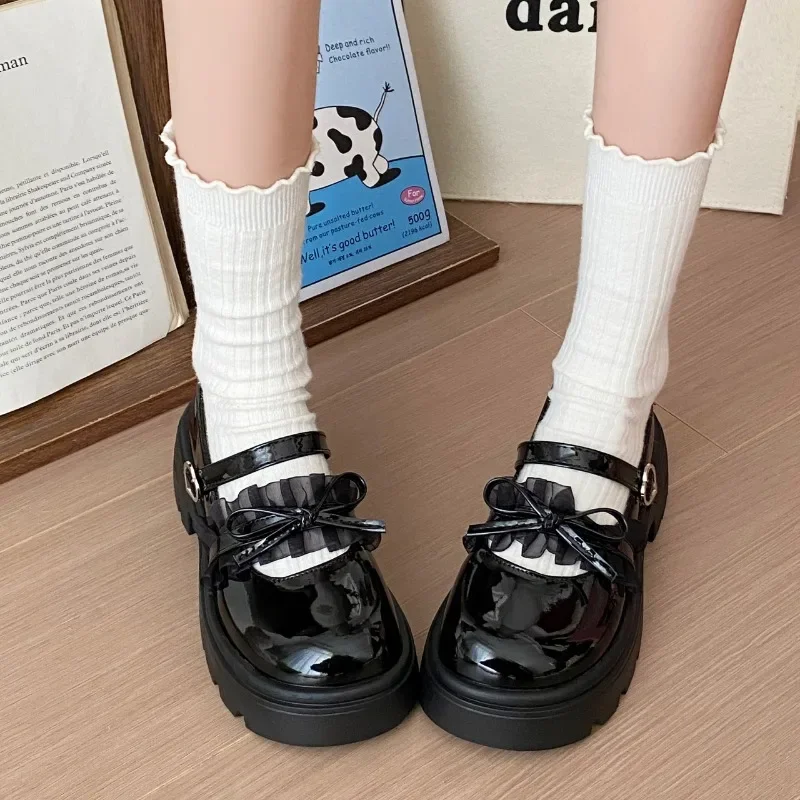 2025 Brand Loafers Women's High Heels Fashion Butterfly-knot New Buckle Strap Round Toe Dress Best Seller Platform Heelszapatos
2025 Brand Loafers Women's High Heels Fashion Butterfly-knot New Buckle Strap Round Toe Dress Best Seller Platform Heelszapatos