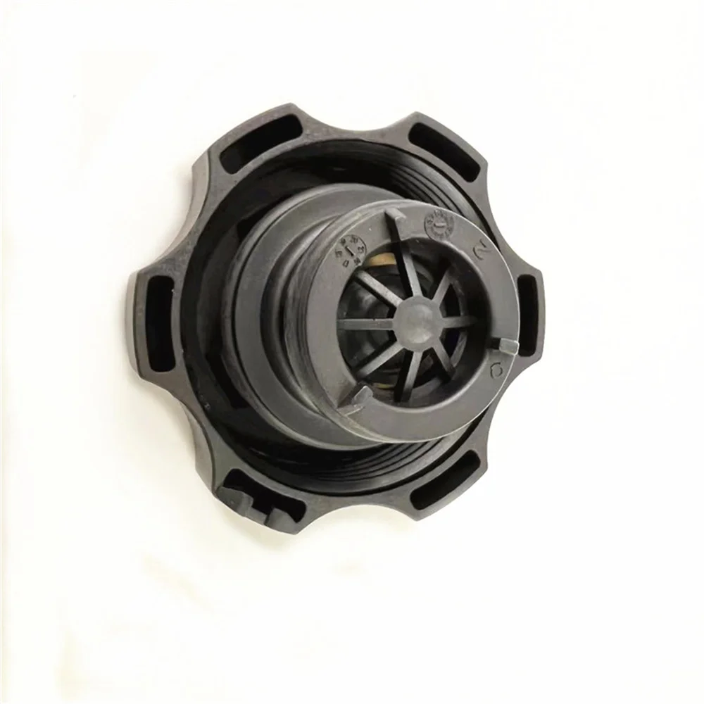 1pcs Auto Parts Car cooling system Water Expansion Tank 13393368 13256823 13465094 13502353 for Chevrolet Cruze Orlando Opel
1pcs Auto Parts Car cooling system Water Expansion Tank 13393368 13256823 13465094 13502353 for Chevrolet Cruze Orlando Opel