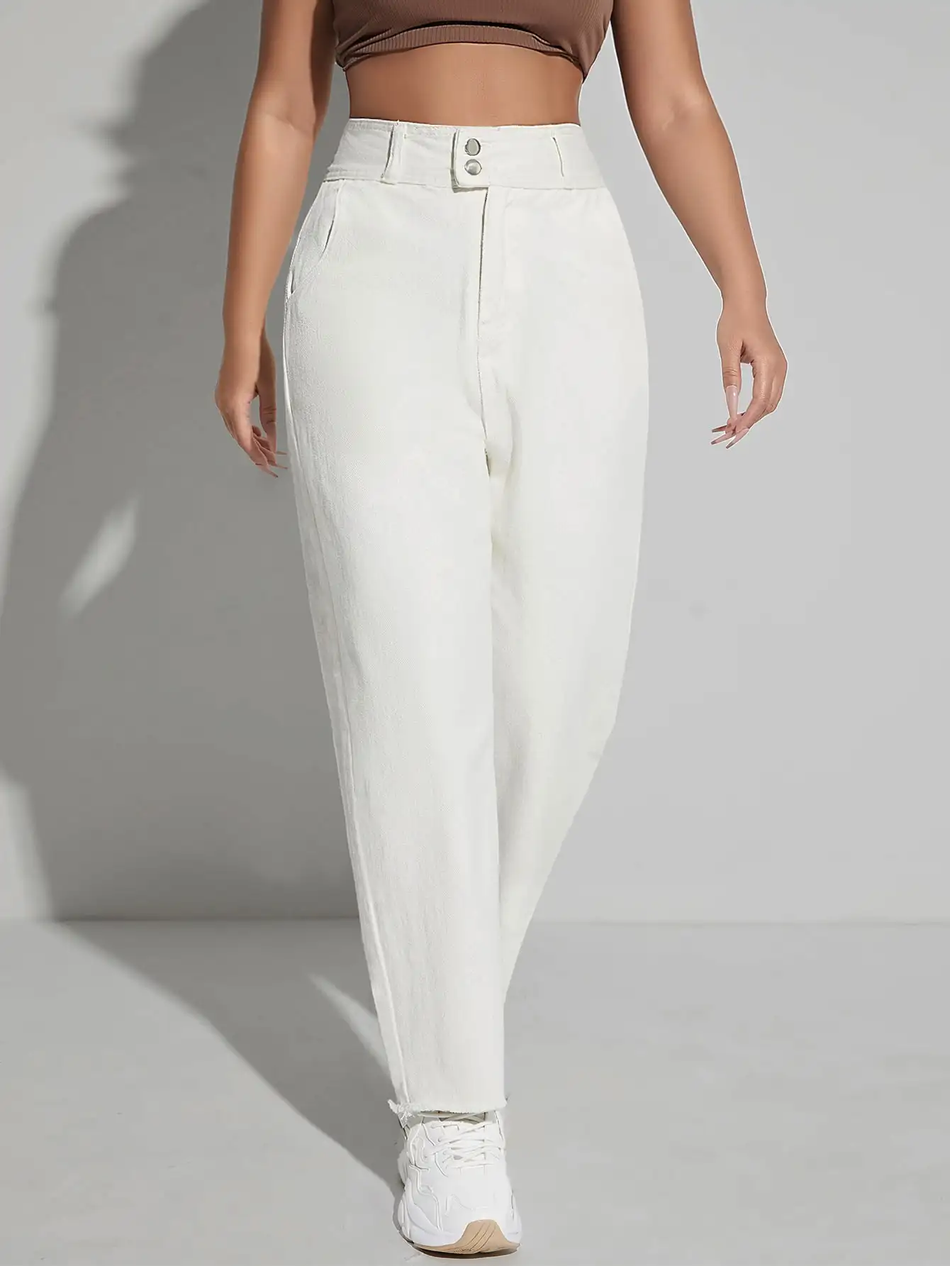 Loose fitting women's jeans, new solid color high waisted slim fitting autumn and winter women's straight leg pants, fashionable
Loose fitting women's jeans, new solid color high waisted slim fitting autumn and winter women's straight leg pants, fashionable
