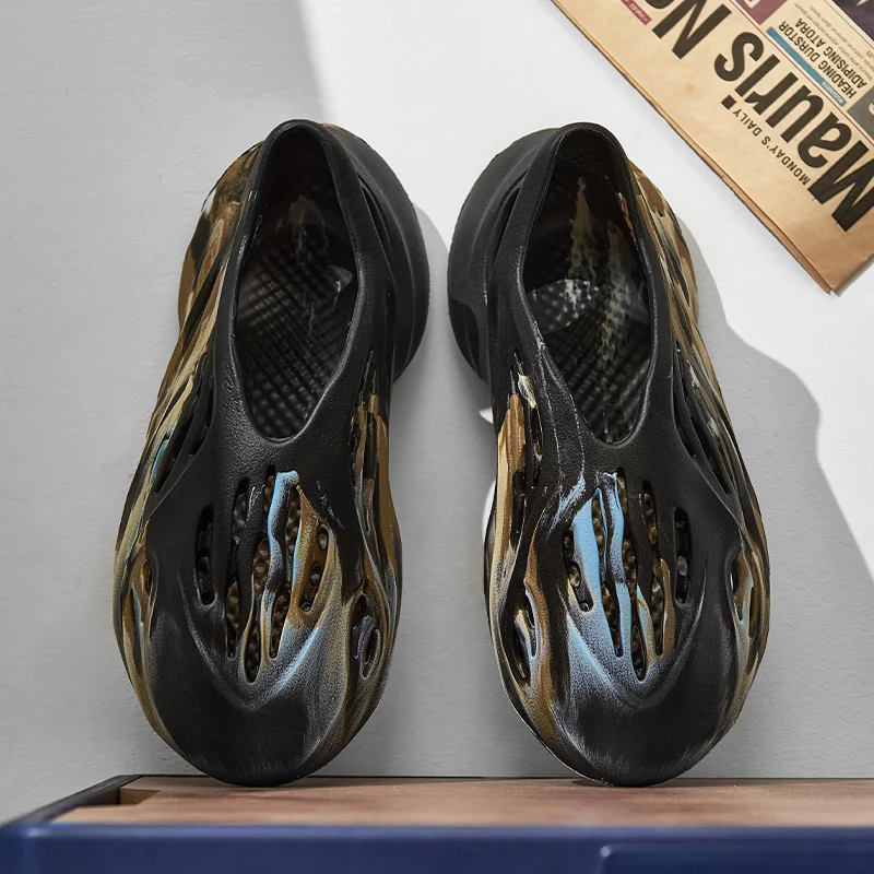 Hot-selling Coconut700Hole Shoes Black with a dazzling new color scheme 2025Summer Breathable Season Comfortable
Hot-selling Coconut700Hole Shoes Black with a dazzling new color scheme 2025Summer Breathable Season Comfortable